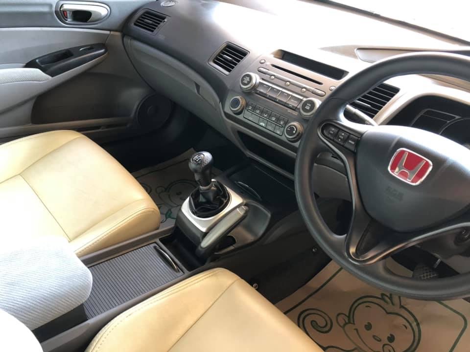 Honda Civic FD ปี 2010 สีเงิน (รูปที่ 9)