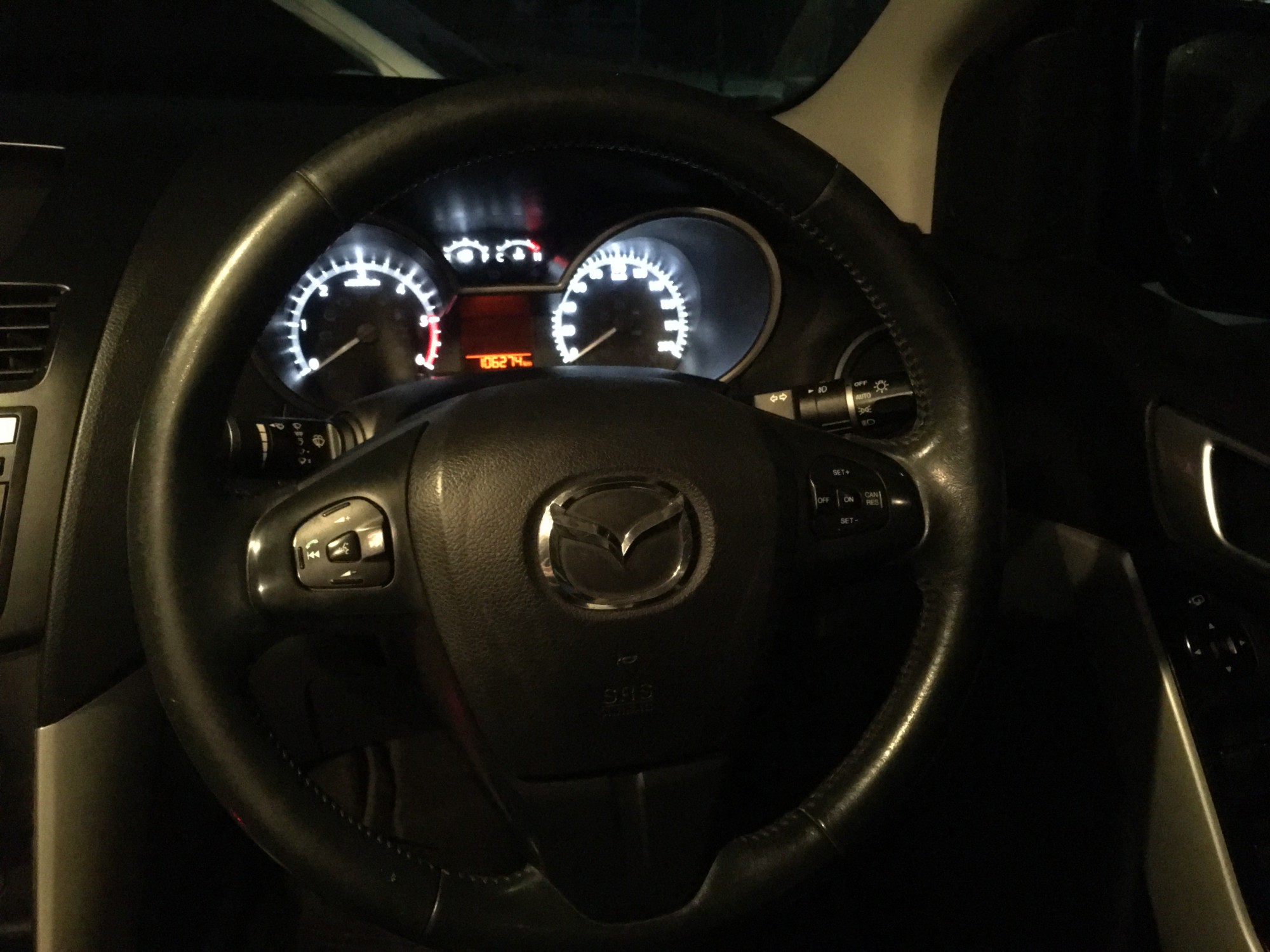 Mazda BT-50 PRO Double Cab (4 ประตู) ปี 2012 สีขาว (รูปที่ 8)
