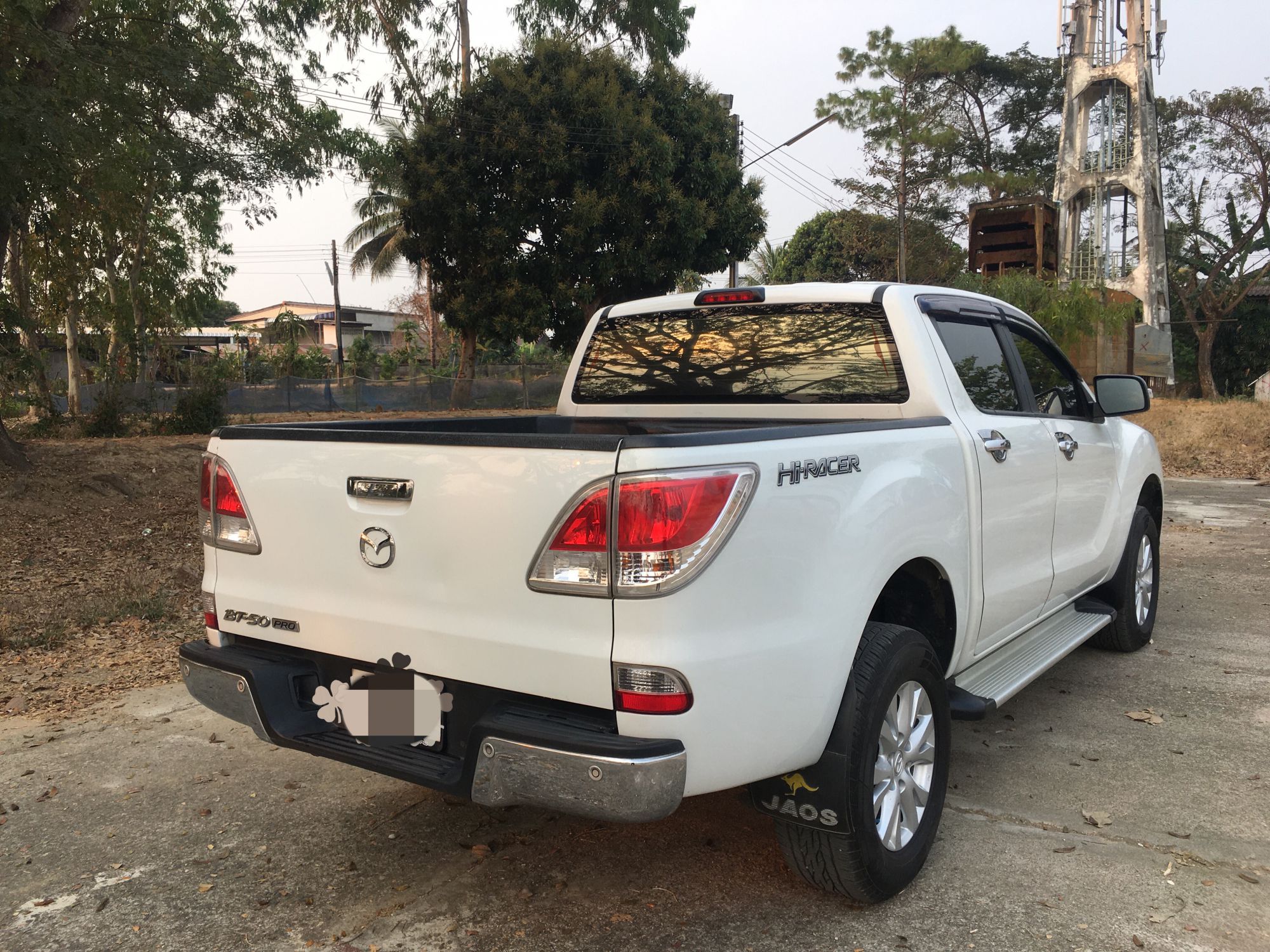 Mazda BT-50 PRO Double Cab (4 ประตู) ปี 2012 สีขาว (รูปที่ 9)