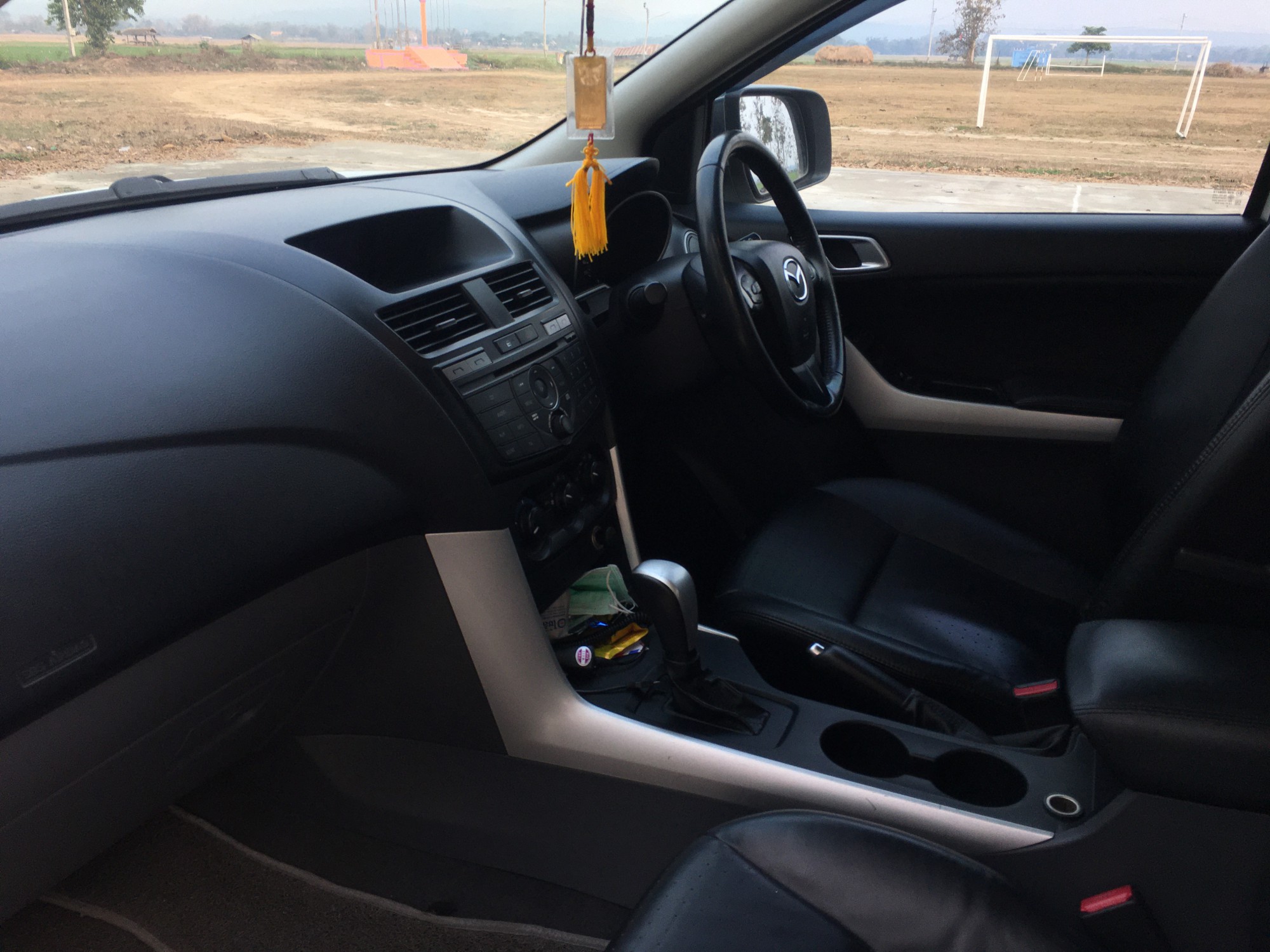 Mazda BT-50 PRO Double Cab (4 ประตู) ปี 2012 สีขาว (รูปที่ 2)