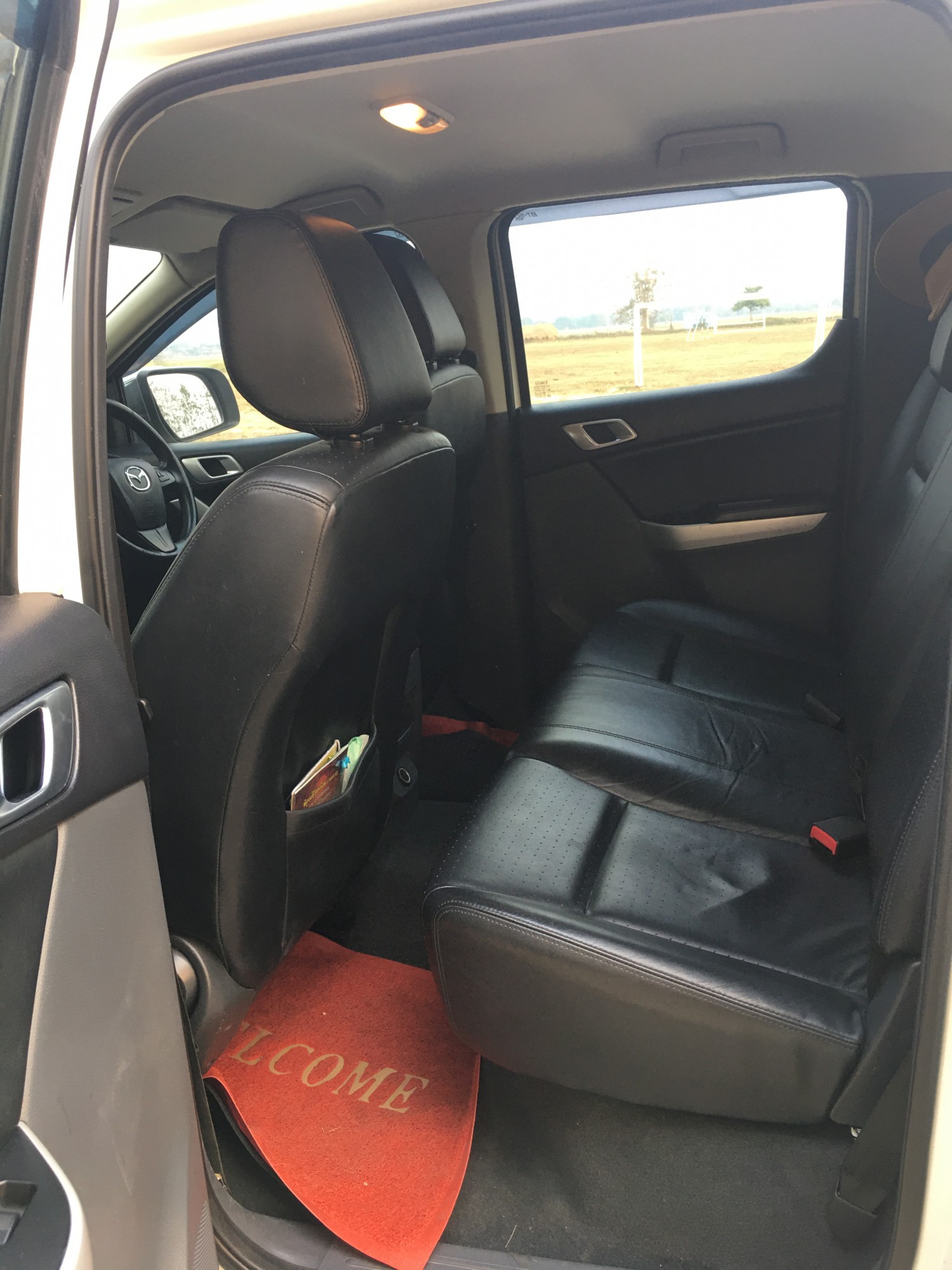 Mazda BT-50 PRO Double Cab (4 ประตู) ปี 2012 สีขาว (รูปที่ 5)