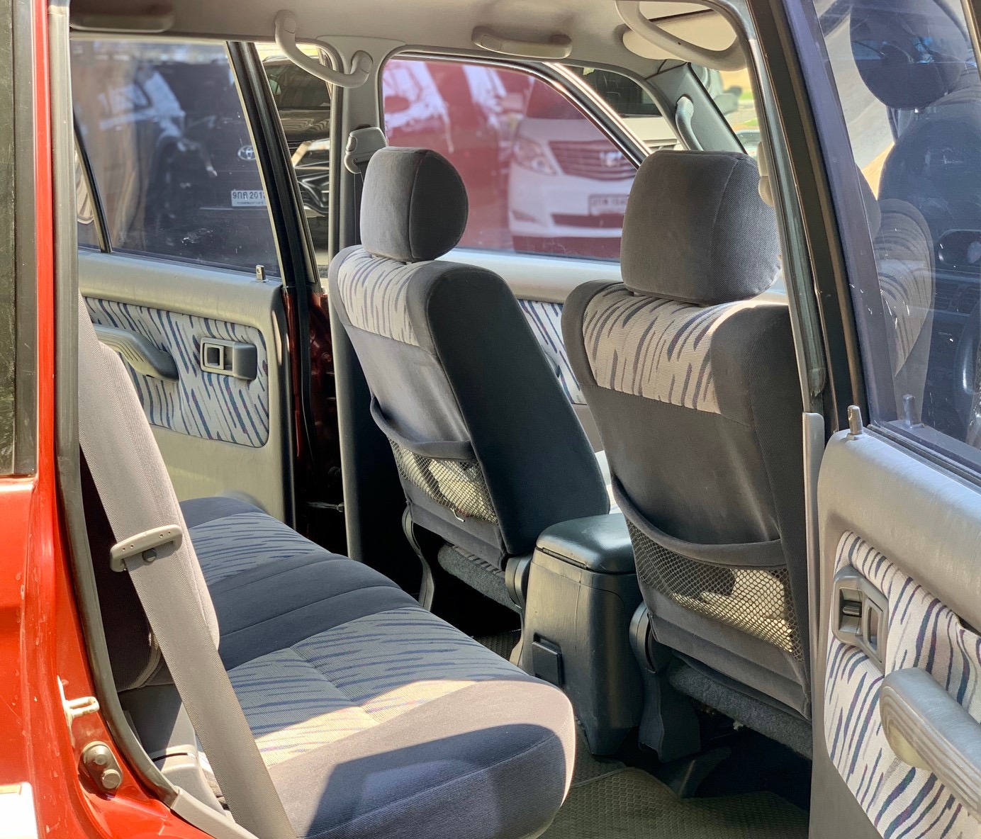 Toyota Land Cruiser Prado J90 ปี 1997 สีแดง (รูปที่ 15)
