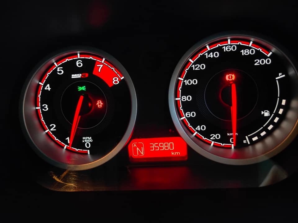 MG3 ปี 2015 สีเหลือง (รูปที่ 5)