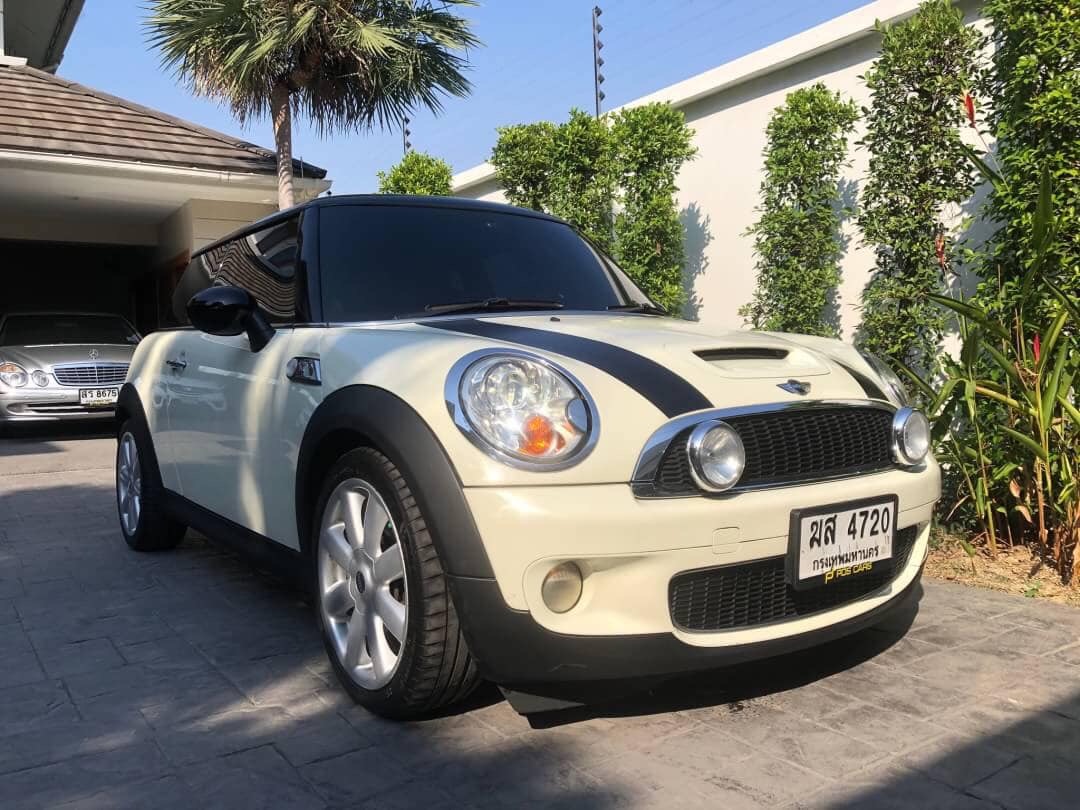 Mini Hatch (Cooper) Gen2 R56 ปี 2008 สีขาว