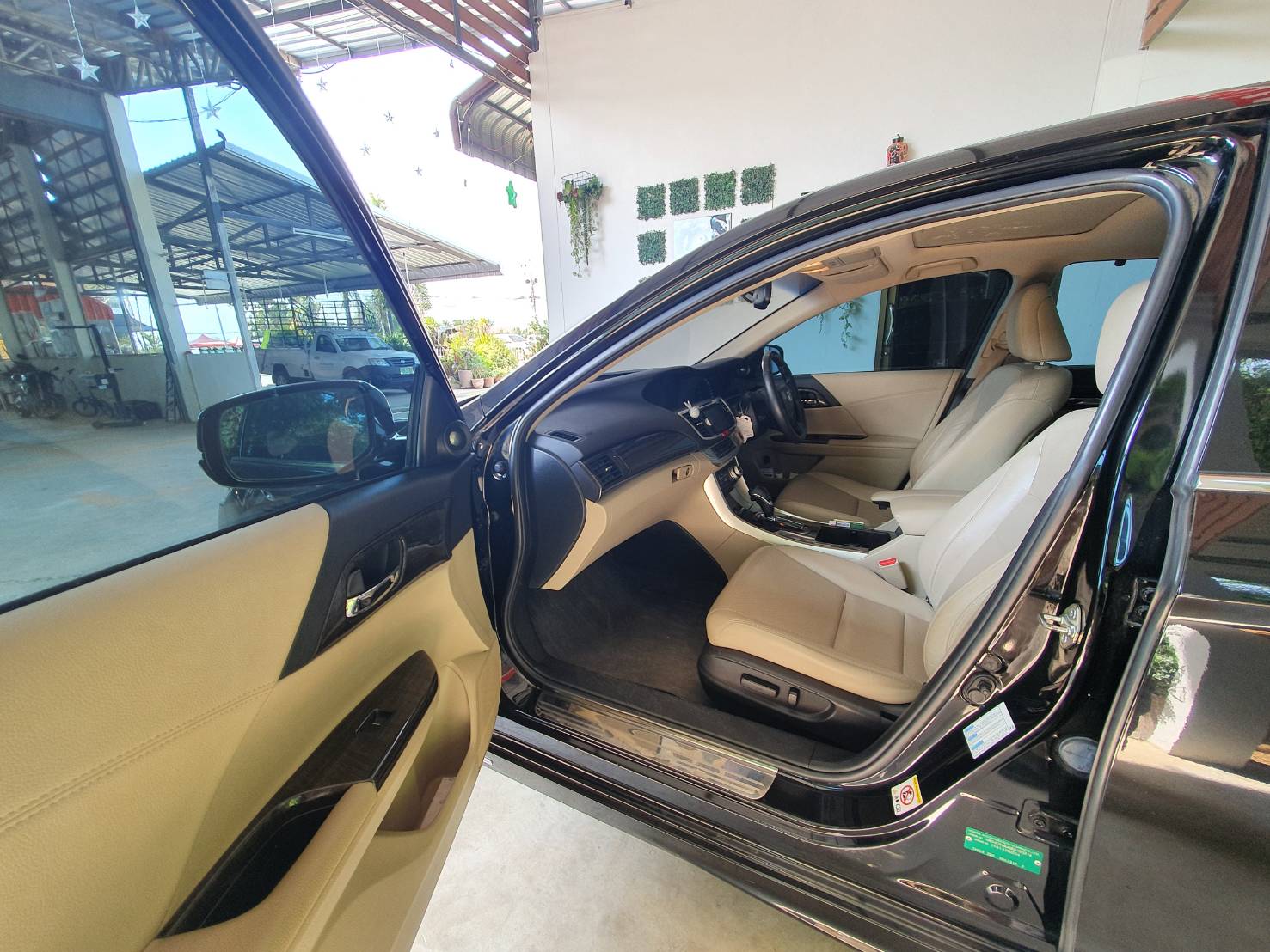 Honda Accord Gen 9 ปี 2015 สีดำ (รูปที่ 6)