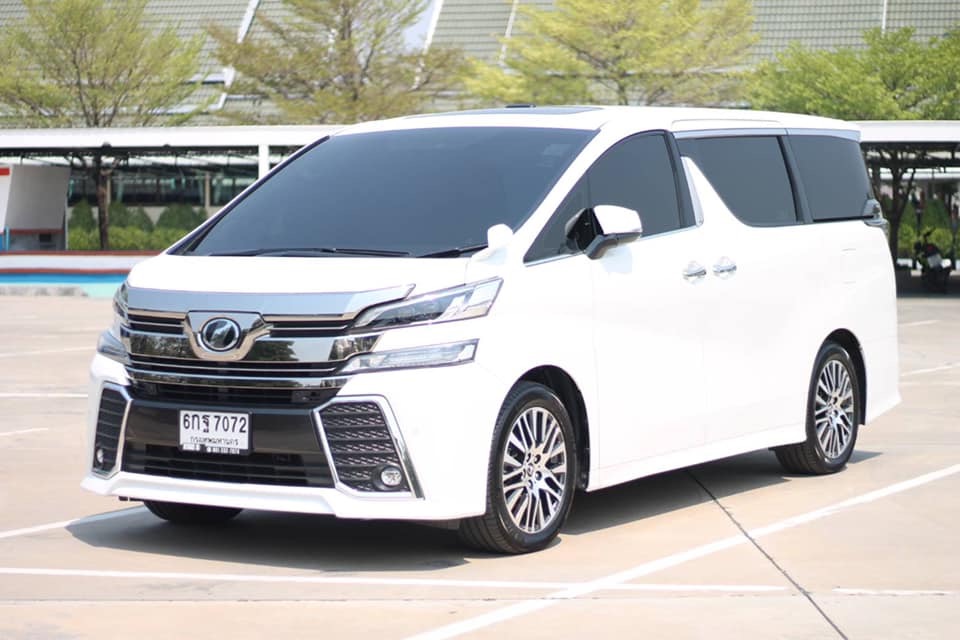 Toyota Vellfire ปี 2017 สีขาว (รูปที่ 2)