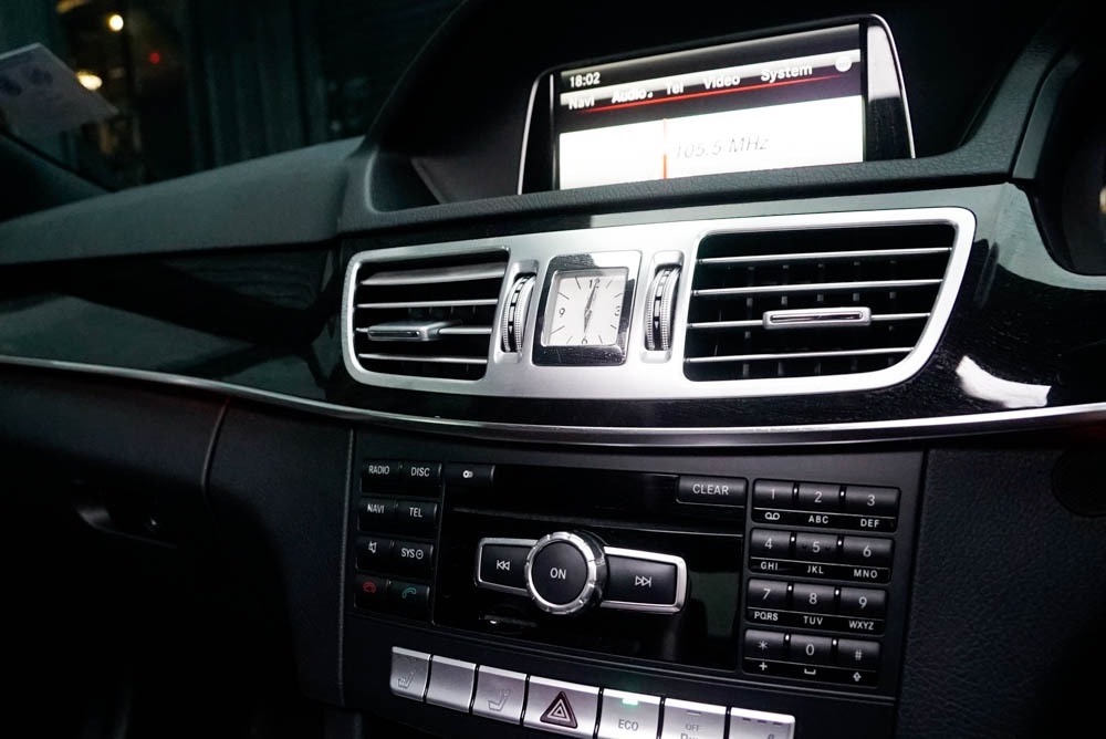 Mercedes-Benz E-Class W212 E200 ปี 2014 สีขาว (รูปที่ 6)