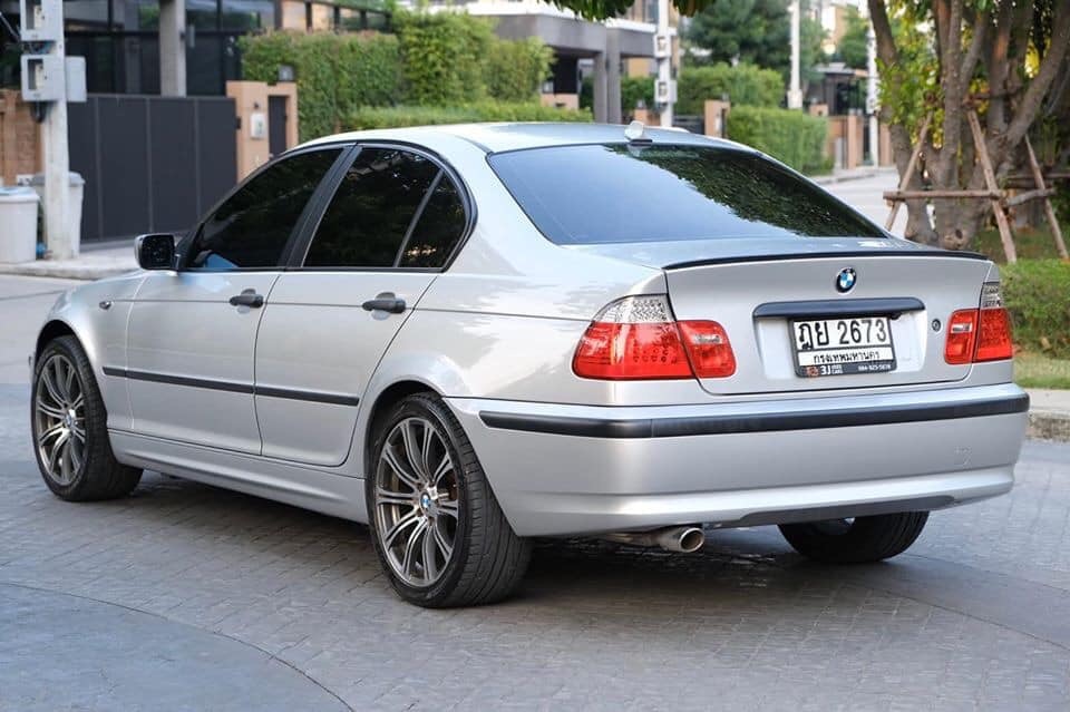 BMW 3 Series E46 318i ปี 2004 สีเงิน (รูปที่ 3)