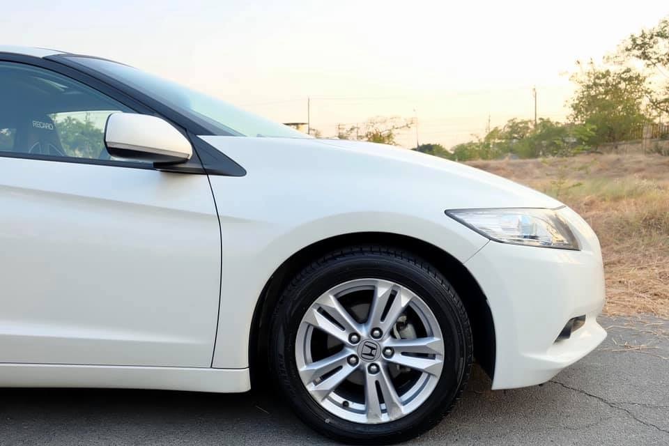 Honda CR-Z (ZF1) ปี 2011 สีขาว (รูปที่ 5)
