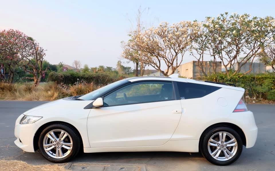Honda CR-Z (ZF1) ปี 2011 สีขาว (รูปที่ 6)