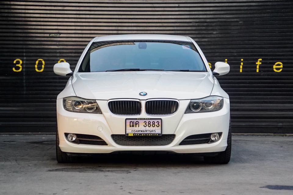 BMW 3 Series E90 318i ปี 2010 สีขาว (รูปที่ 3)