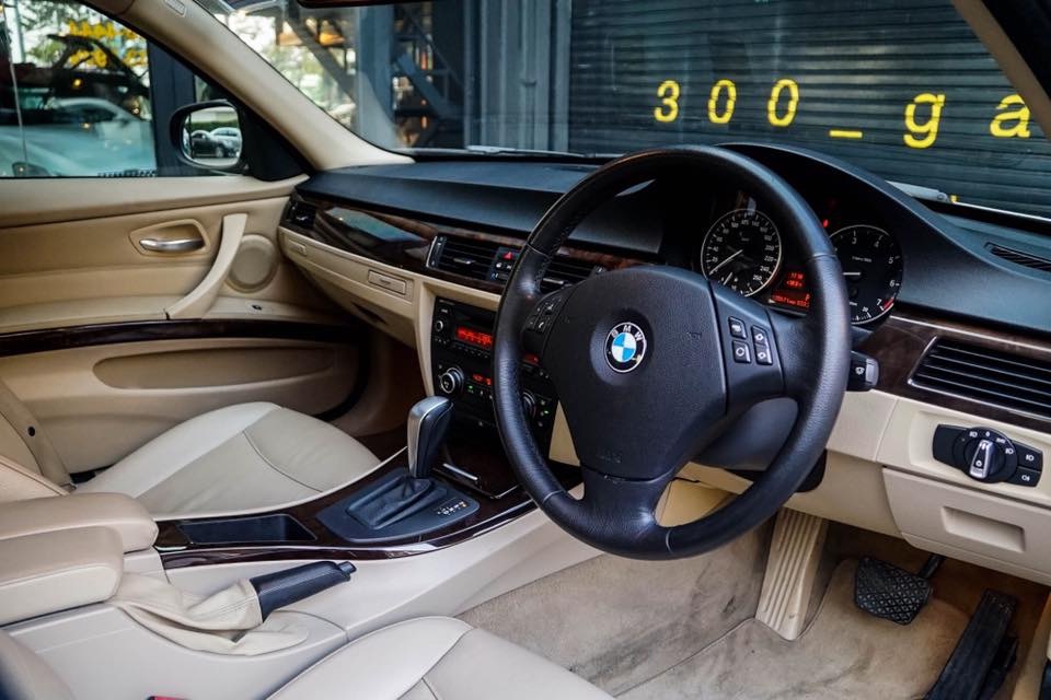 BMW 3 Series E90 318i ปี 2010 สีขาว (รูปที่ 8)