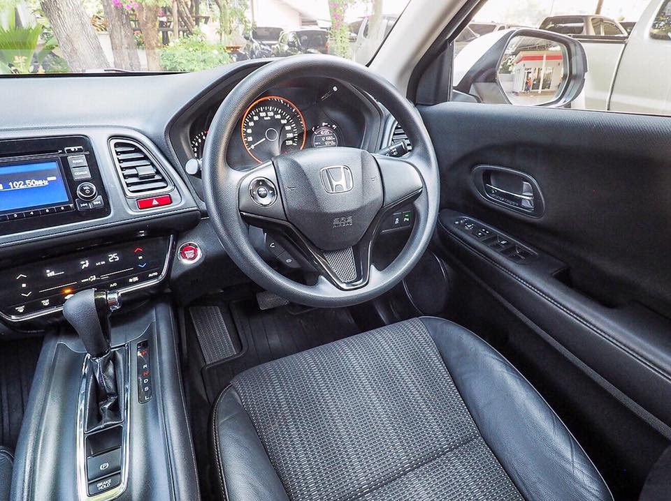 Honda HR-V ปี 2016 สีขาว