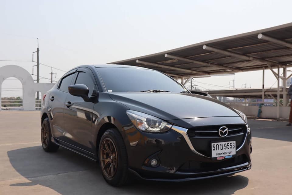 Mazda 2 ปี 2016 สีดำ (รูปที่ 2)