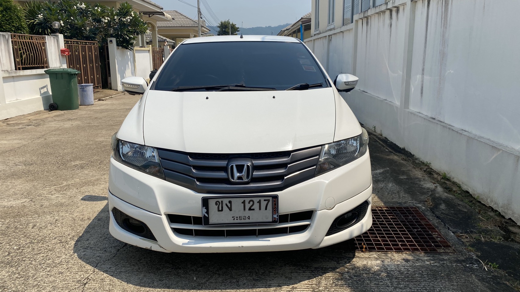 ขายรถบ้านมือเดียว Honda City ปี 2011 MT สีขาว