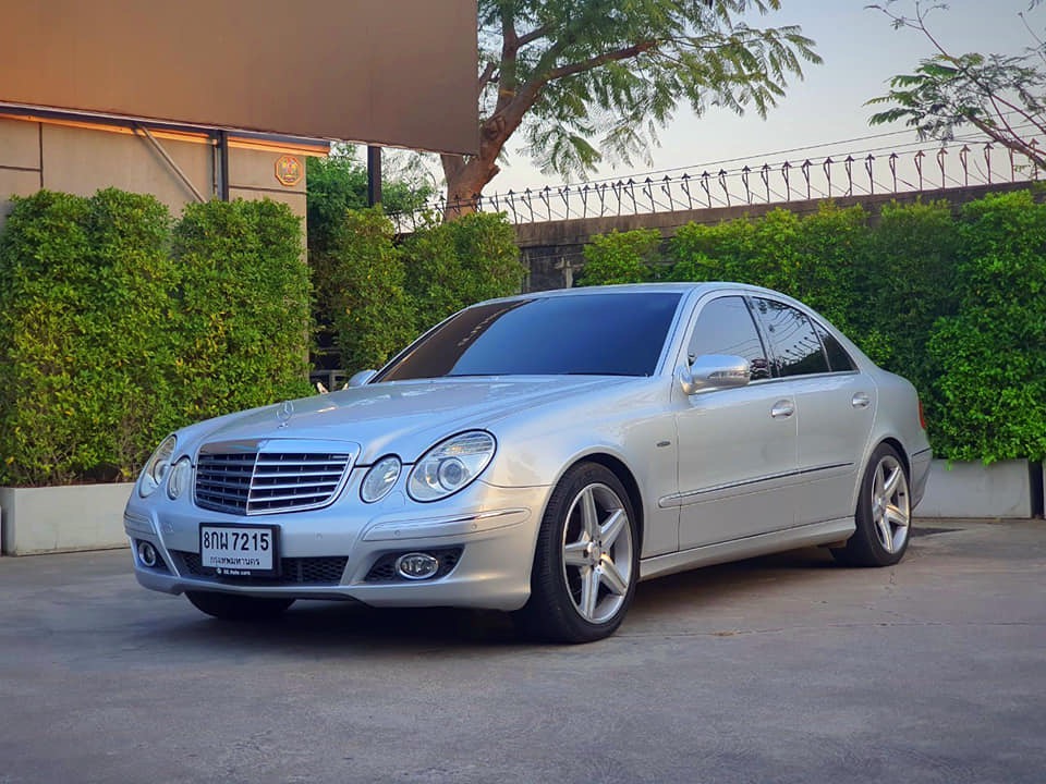 Mercedes-Benz E-Class W211 E200 ปี 2009 สีเงิน (รูปที่ 9)
