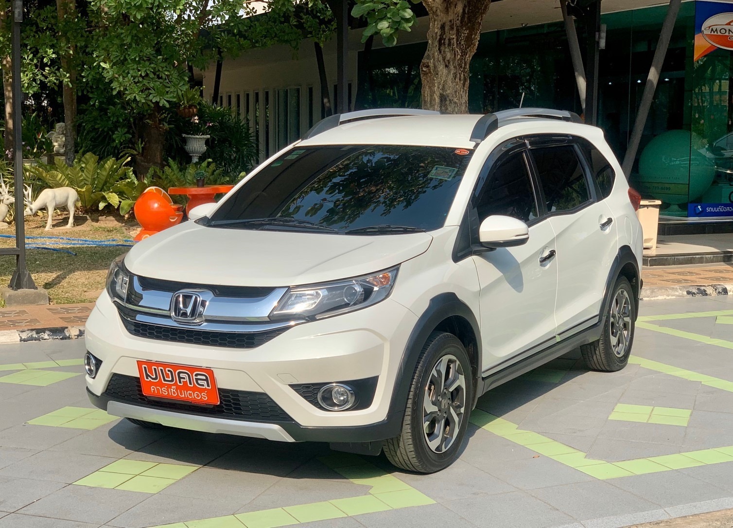 Honda BR-V ปี 2016 สีขาว