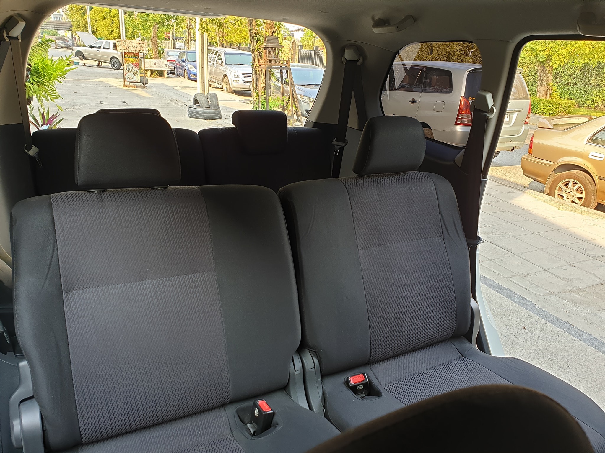 Toyota Avanza ปี 2013 สีขาว (รูปที่ 11)