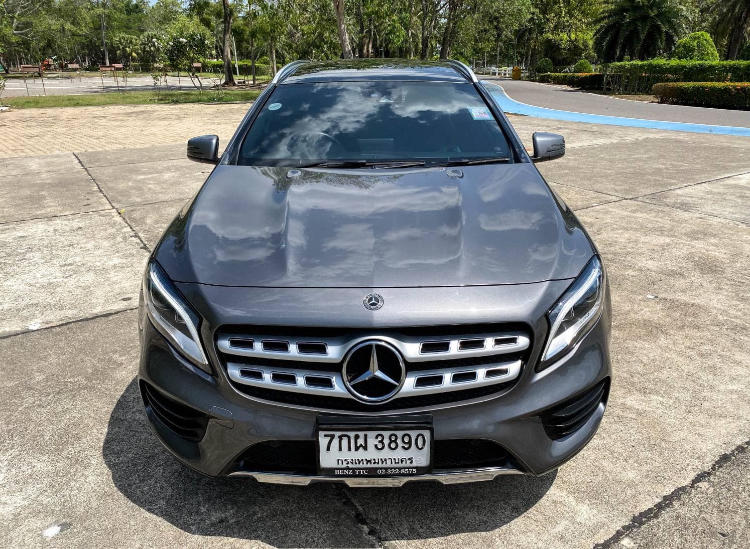 Mercedes-Benz GLA-Class X156 GLA250 ปี 2017 สีเทา (รูปที่ 3)