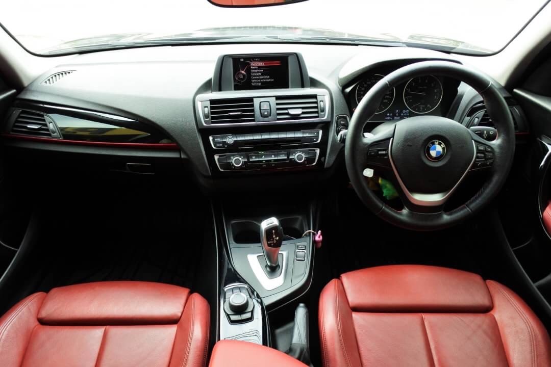 BMW 1 Series F20 118i ปี 2016 สีดำ (รูปที่ 3)