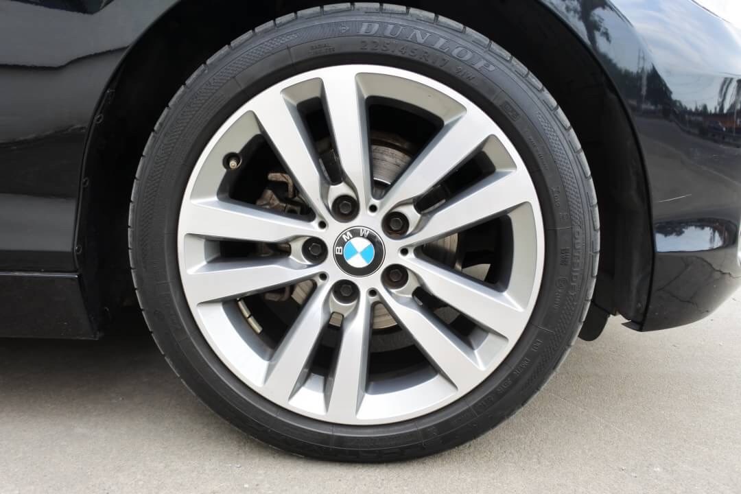 BMW 1 Series F20 118i ปี 2016 สีดำ (รูปที่ 18)