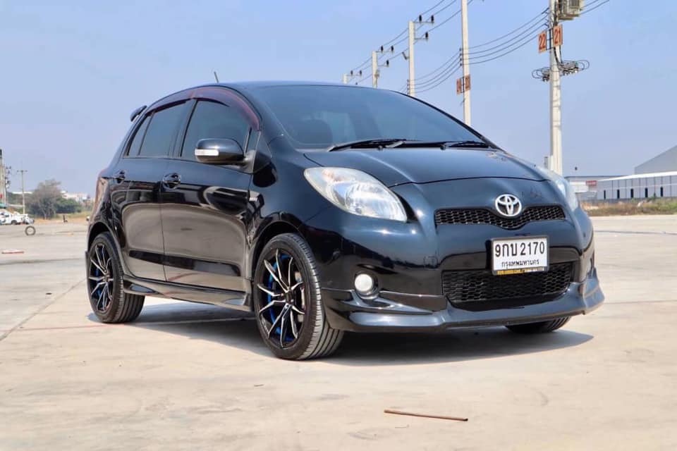 Toyota Yaris ปี 2012 สีดำ