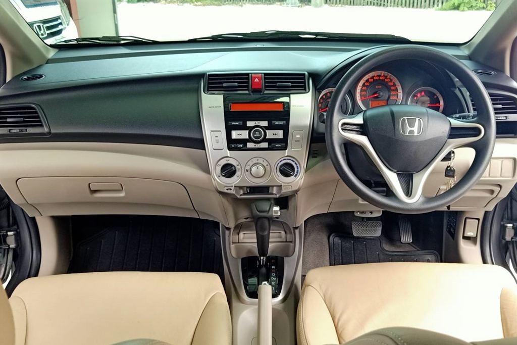 Honda City ปี 2008 สีเทา