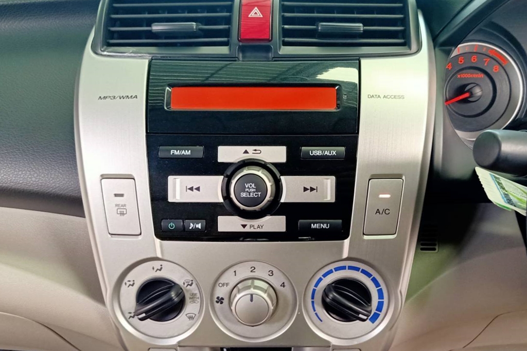 Honda City ปี 2008 สีเทา (รูปที่ 5)