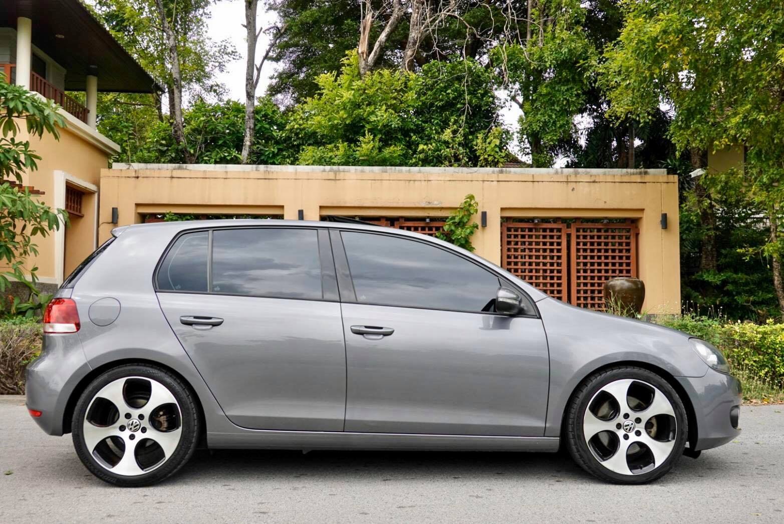 Volkswagen Golf MK6 ปี 2012 สีเทา (รูปที่ 4)