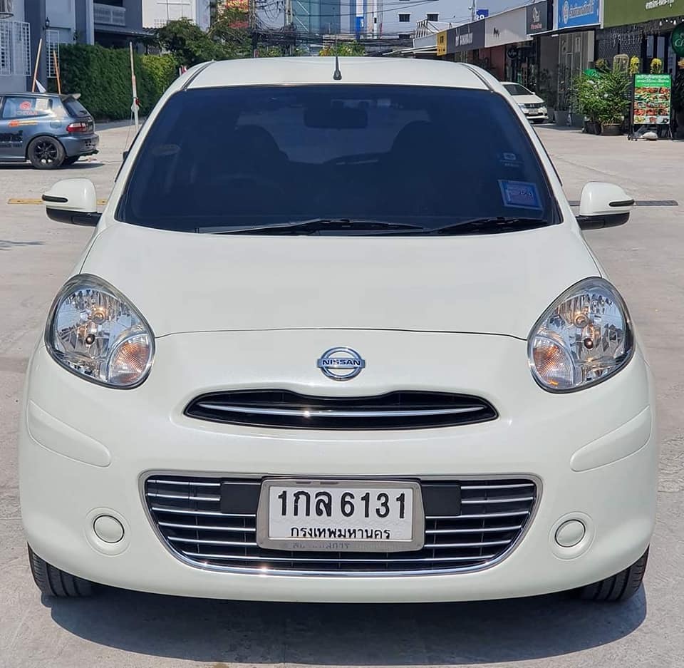 Nissan March ปี 2013 สีขาว (รูปที่ 13)