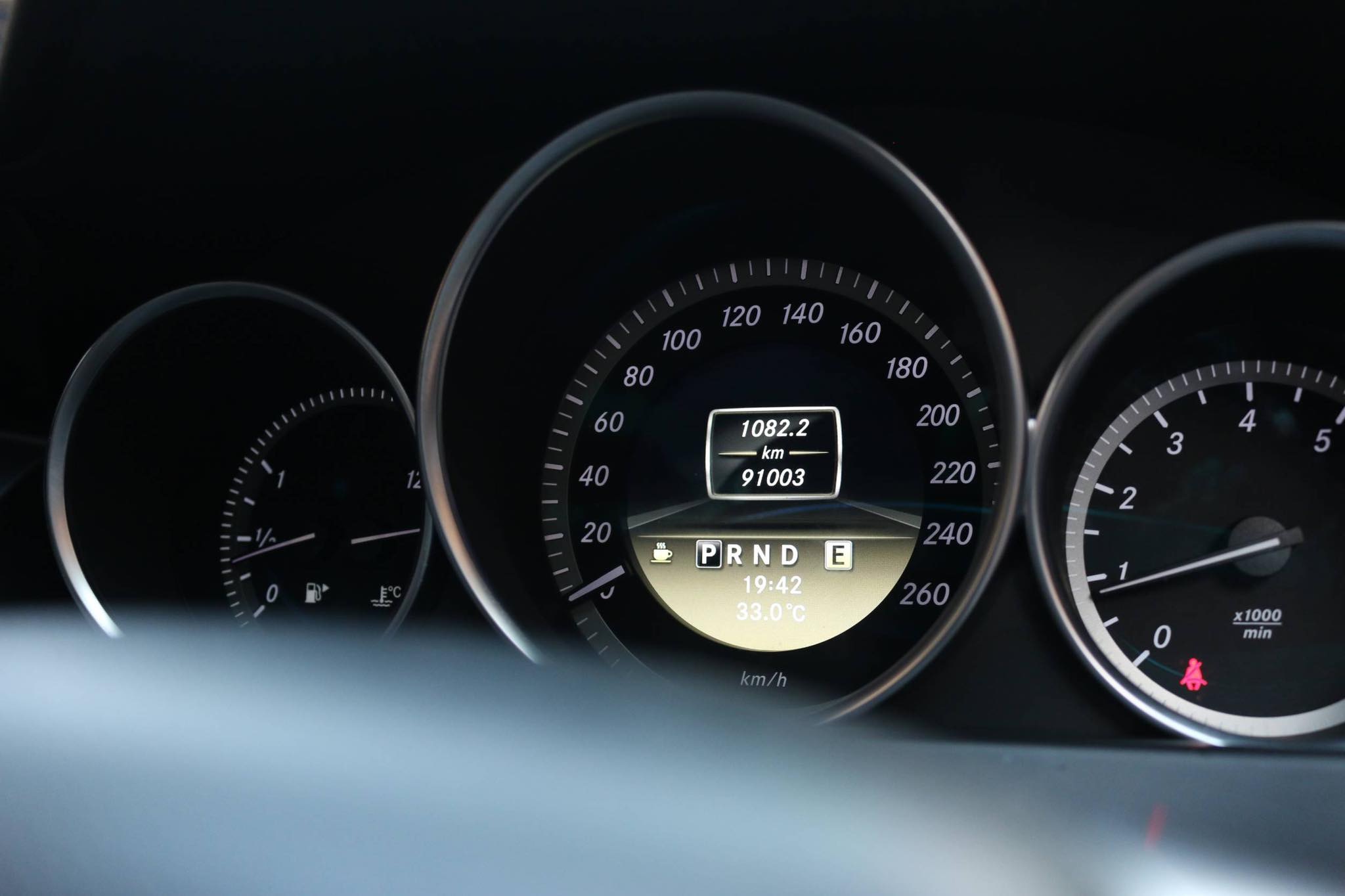 Mercedes-Benz C-Class W204 C200 ปี 2012 สีเงิน (รูปที่ 22)