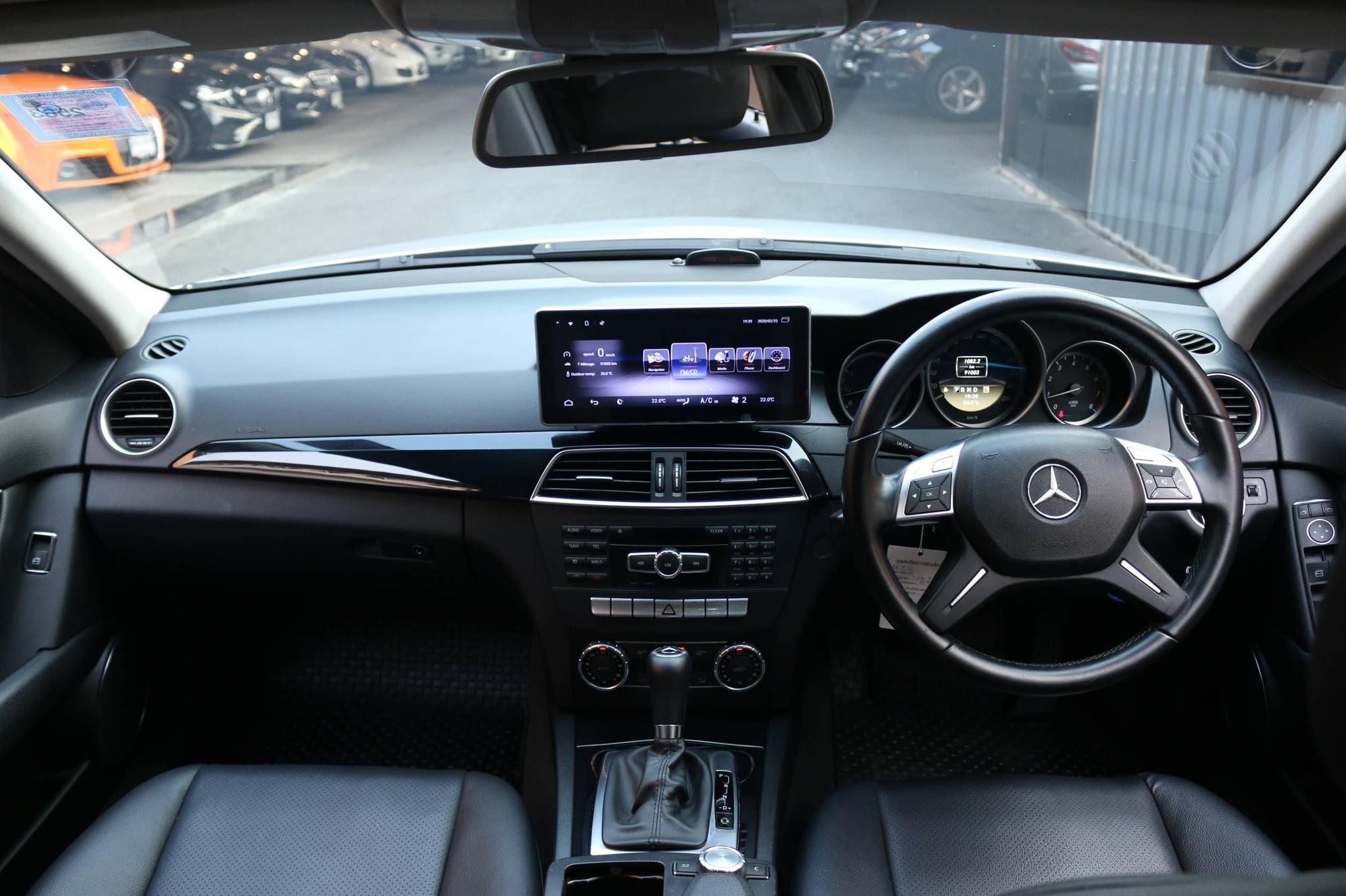 Mercedes-Benz C-Class W204 C200 ปี 2012 สีเงิน (รูปที่ 11)