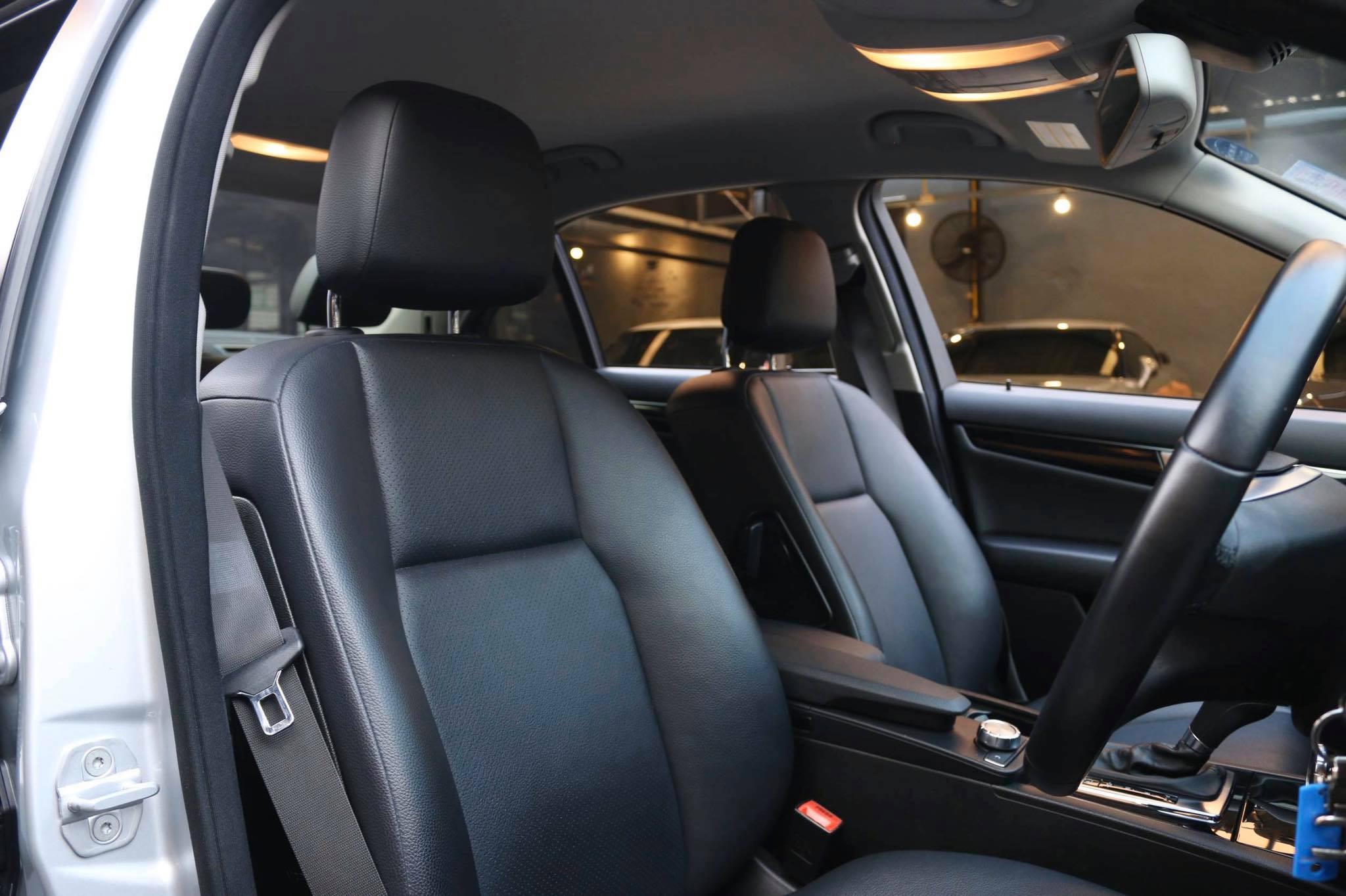 Mercedes-Benz C-Class W204 C200 ปี 2012 สีเงิน (รูปที่ 14)
