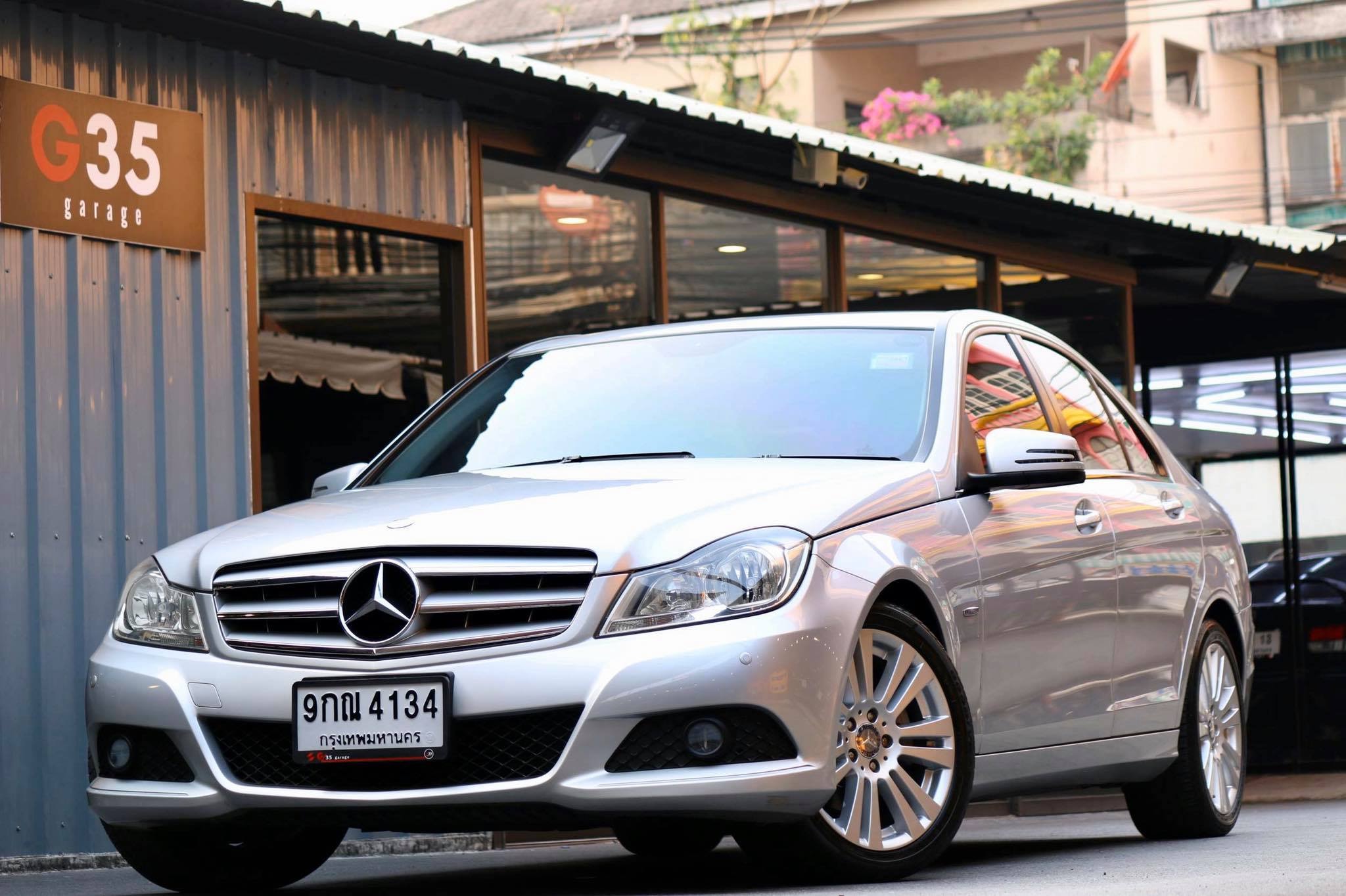 Mercedes-Benz C-Class W204 C200 ปี 2012 สีเงิน