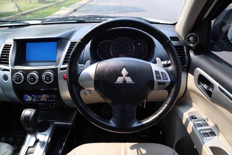 Mitsubishi Pajero Sport ปี 2012 สีขาว (รูปที่ 13)