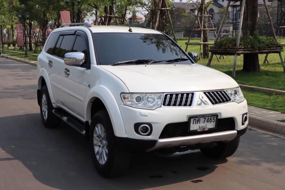 Mitsubishi Pajero Sport ปี 2012 สีขาว (รูปที่ 2)