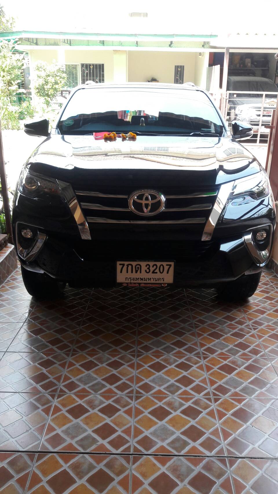 Toyota Fortuner ปี 2018 สีดำ (รูปที่ 3)