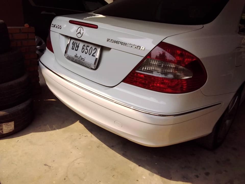 Mercedes-Benz CLK-Class W209 CLK200 ปี 2011 สีเงิน (รูปที่ 3)