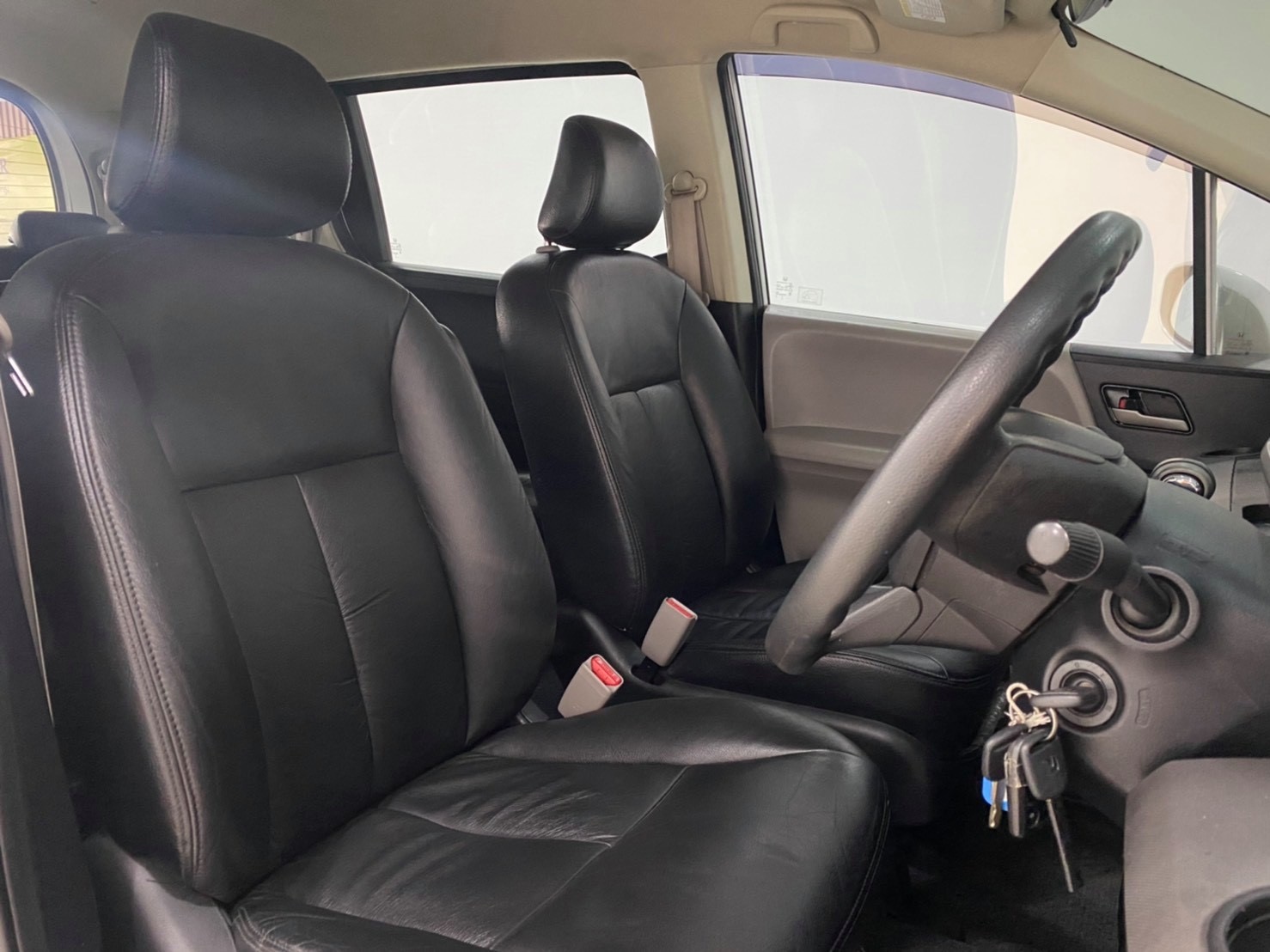 Honda Freed ปี 2011 สีเงิน (รูปที่ 13)