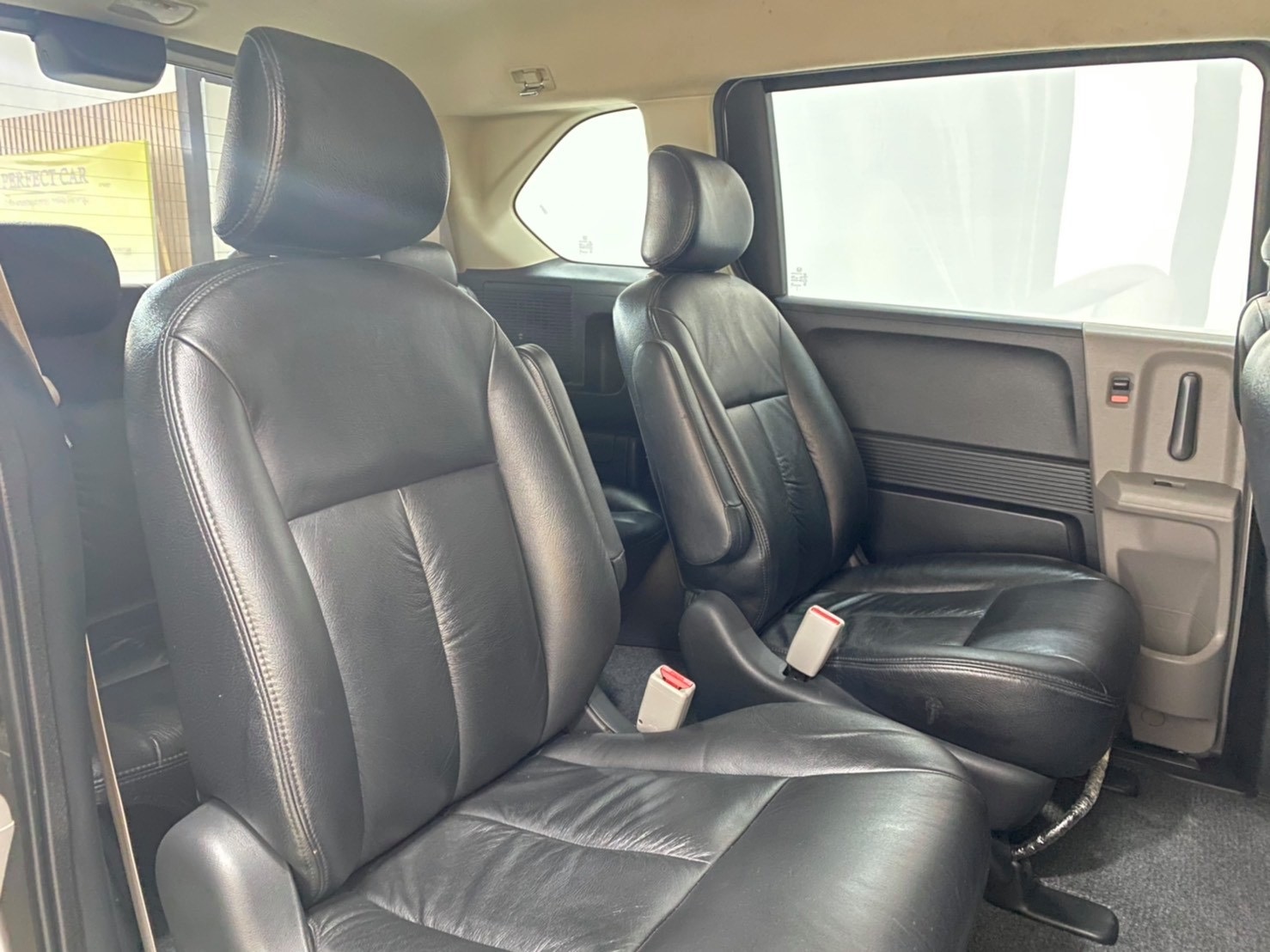 Honda Freed ปี 2011 สีเงิน (รูปที่ 14)