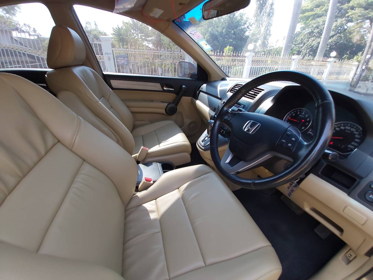 Honda CR-V ปี 2011 สีน้ำตาล (รูปที่ 4)