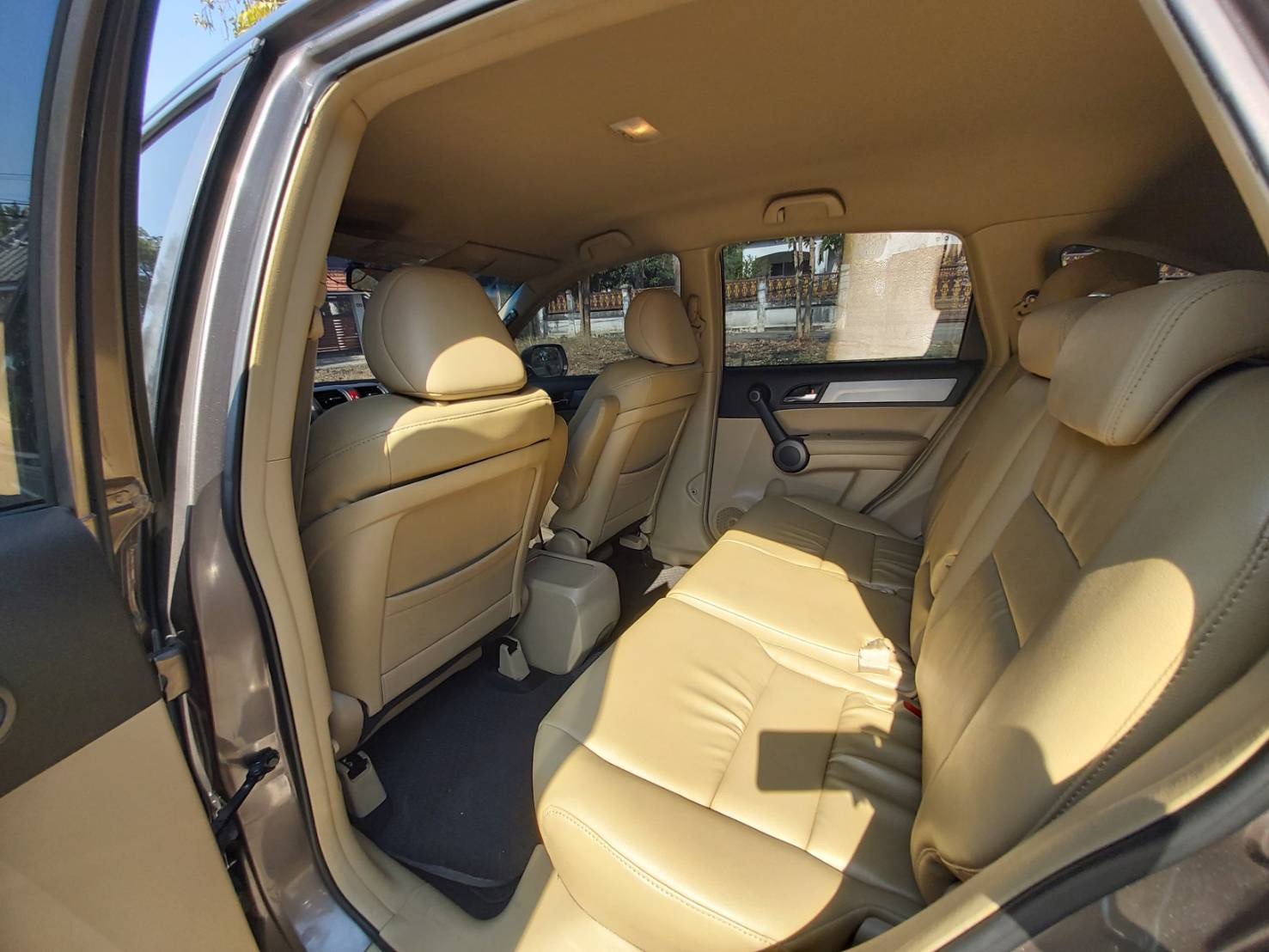 Honda CR-V ปี 2011 สีน้ำตาล (รูปที่ 10)
