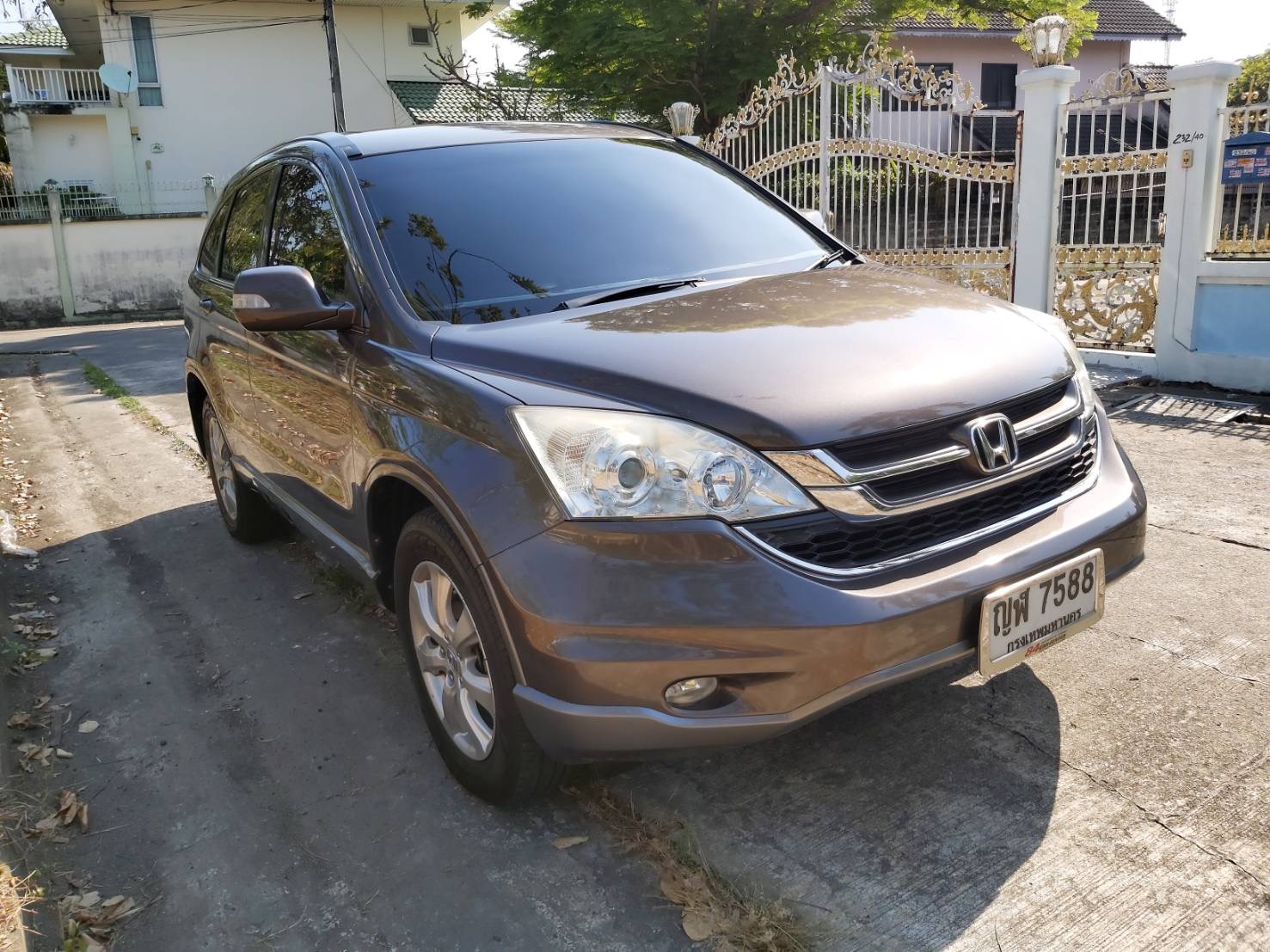 Honda CR-V ปี 2011 สีน้ำตาล (รูปที่ 2)