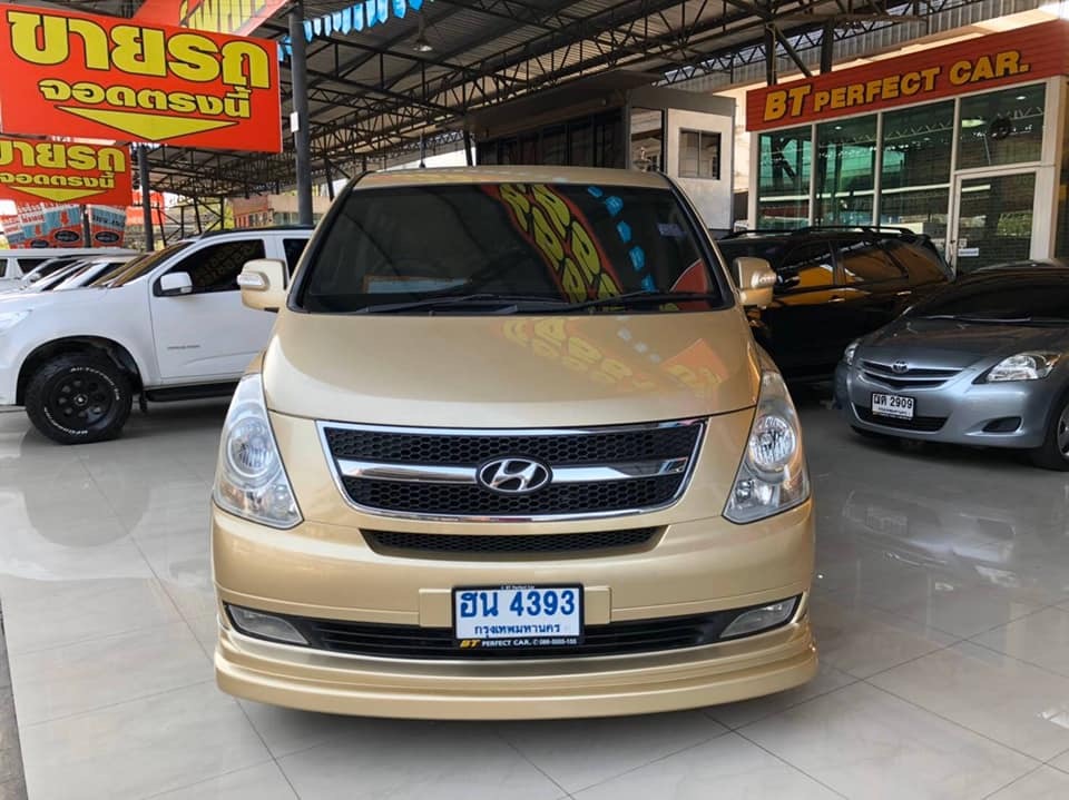 Hyundai H-1 ปี 2011 สีทอง (รูปที่ 2)