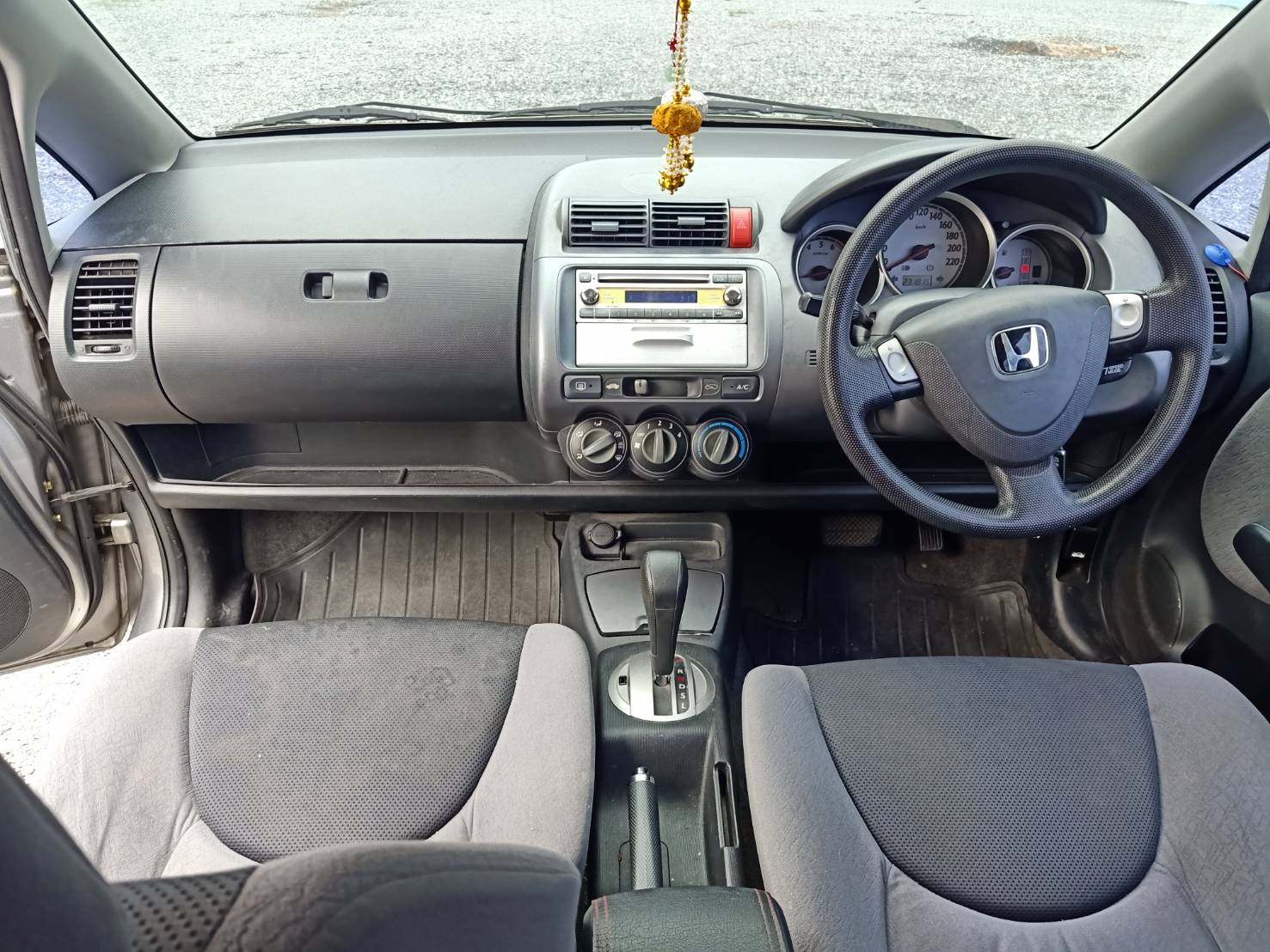 Honda Jazz GD ปี 2004 สีเทา (รูปที่ 7)