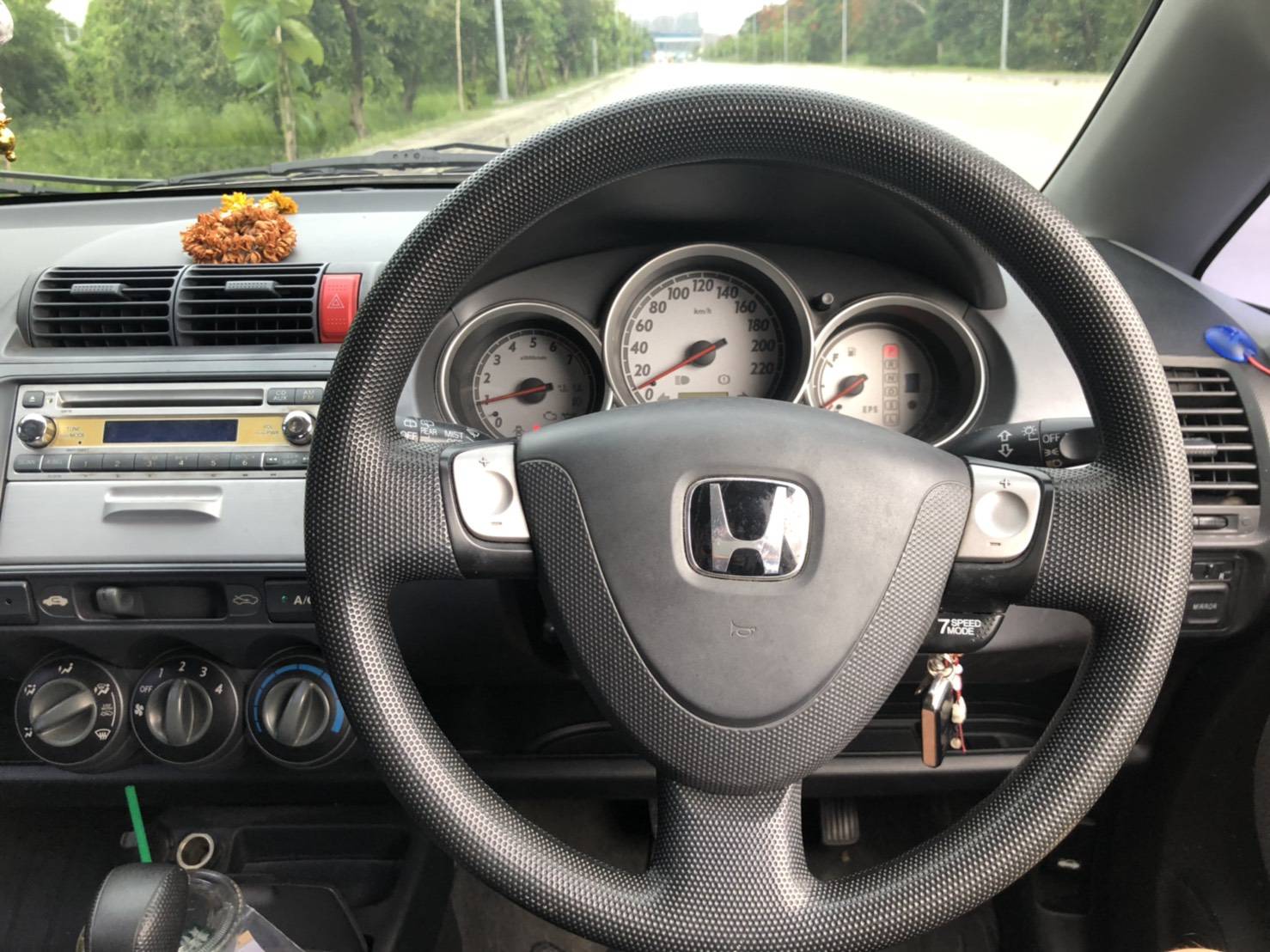 Honda Jazz GD ปี 2004 สีเทา (รูปที่ 8)