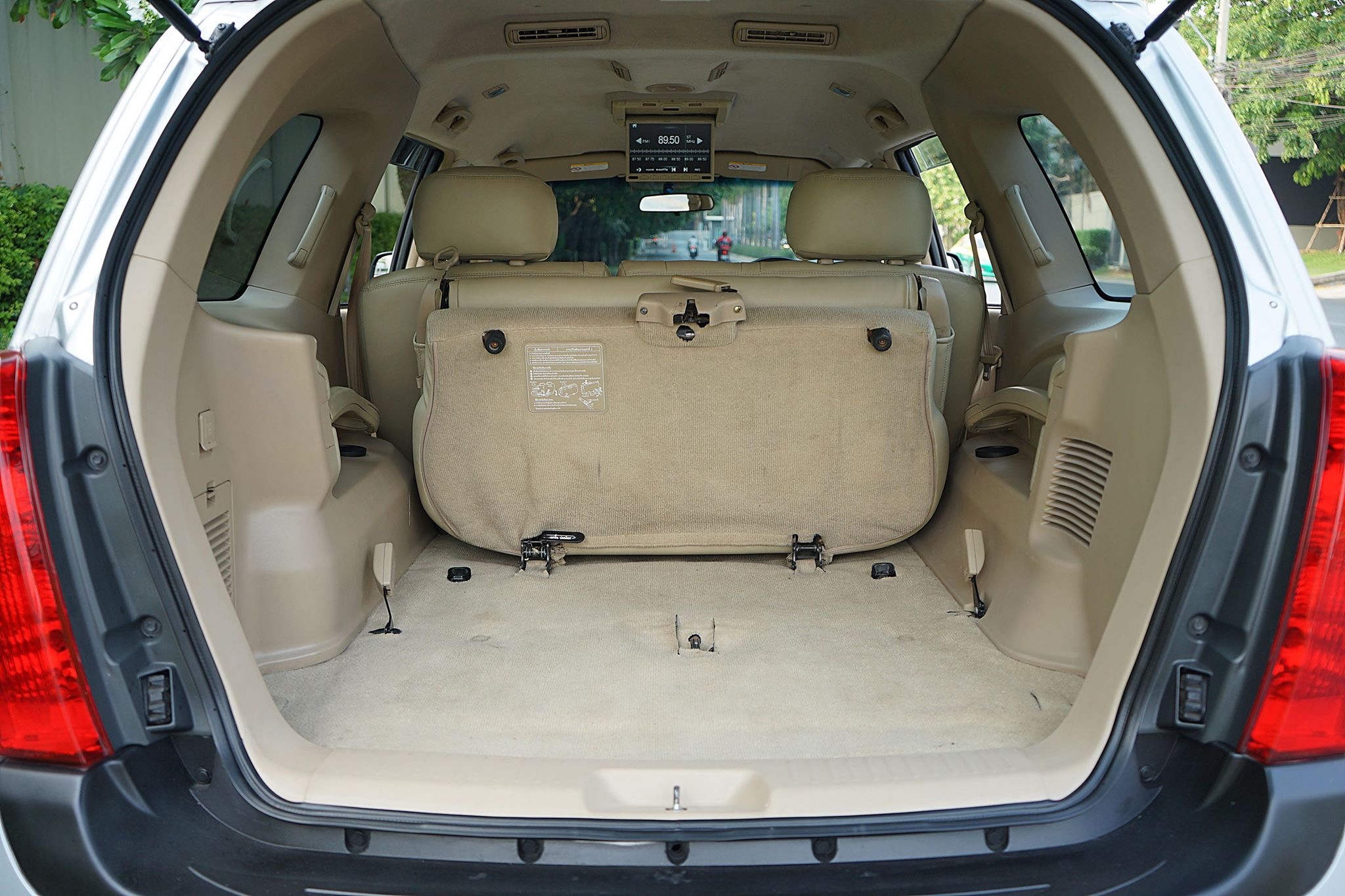 Isuzu MU-7 ปี 2010 สีเงิน (รูปที่ 16)