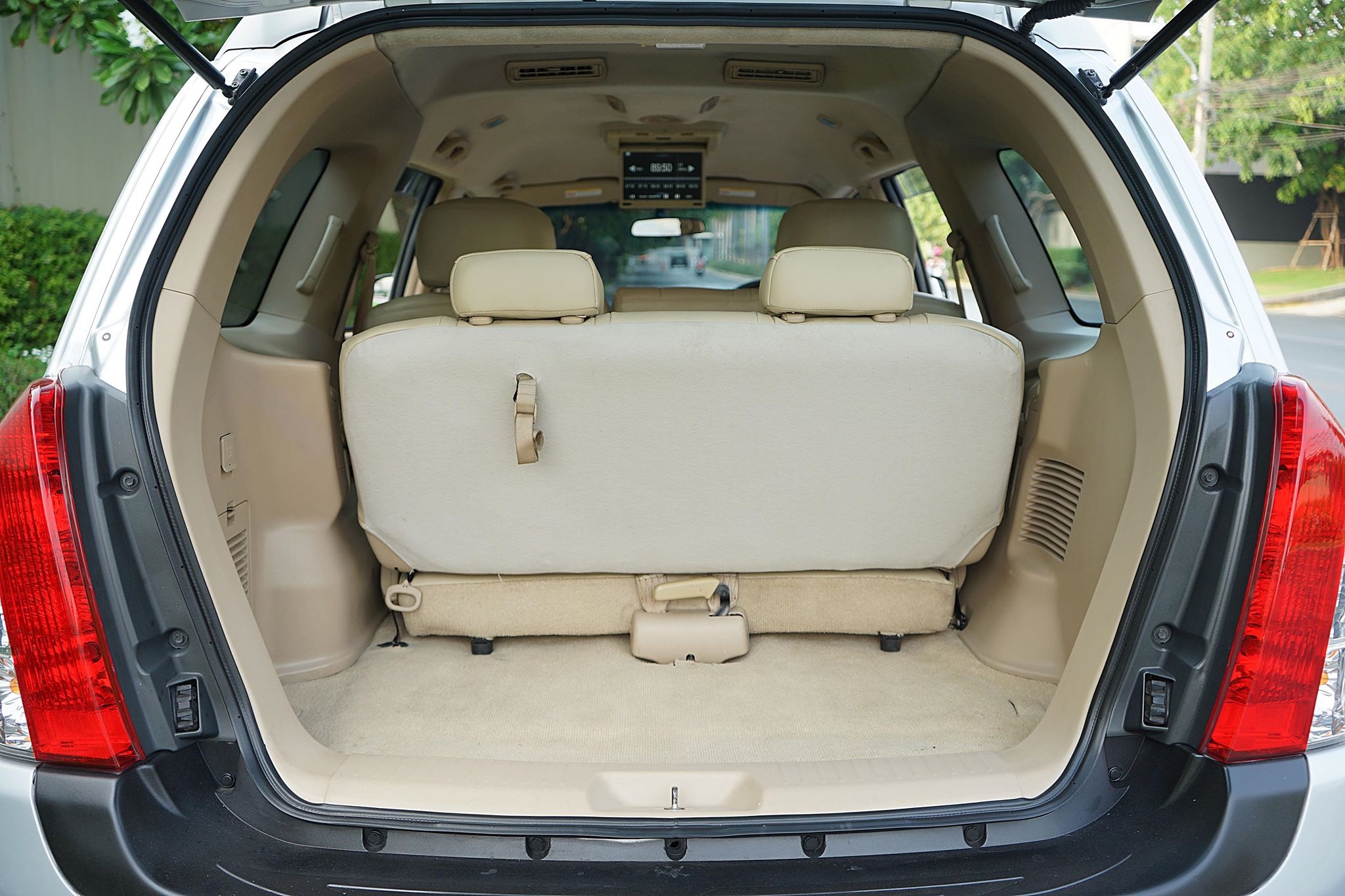 Isuzu MU-7 ปี 2010 สีเงิน (รูปที่ 15)