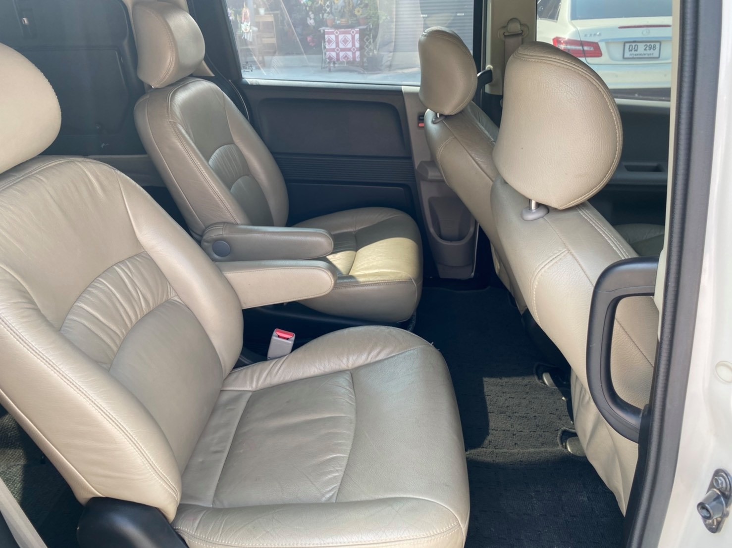 Honda Freed ปี 2010 สีขาว (รูปที่ 10)