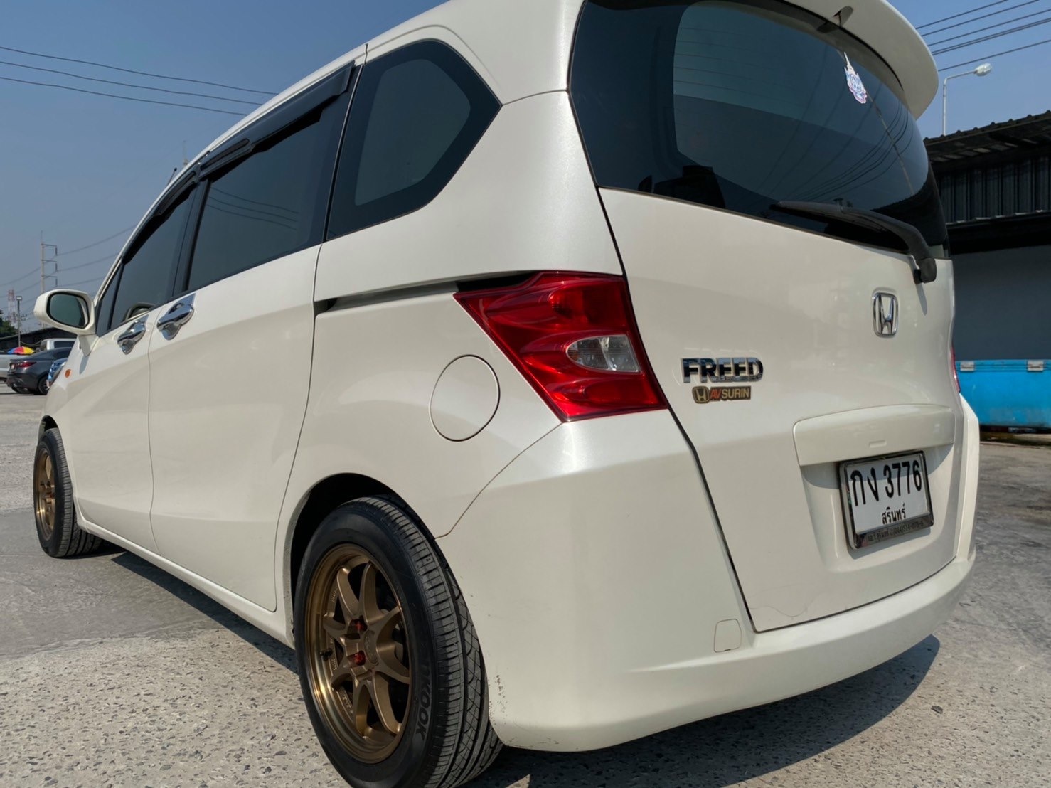 Honda Freed ปี 2010 สีขาว (รูปที่ 4)